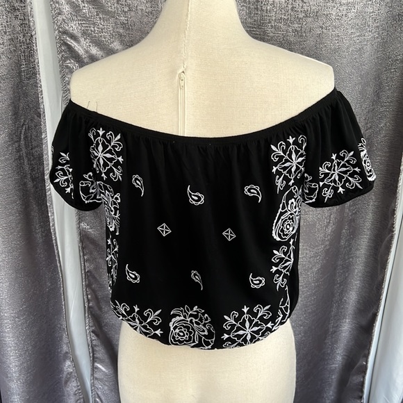 Express Top - Picture 2 of 3